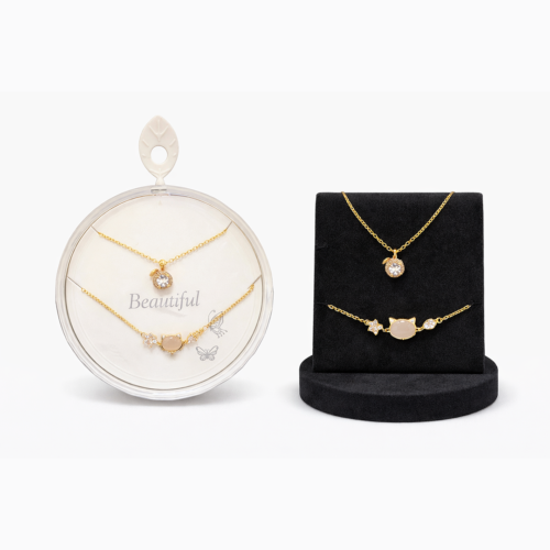 طقم القمر الذهبي