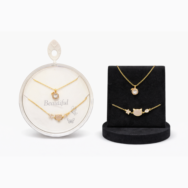 طقم القمر الذهبي