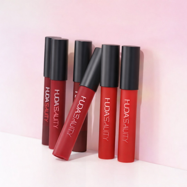 أحمر شفاه من هدى بيوتي