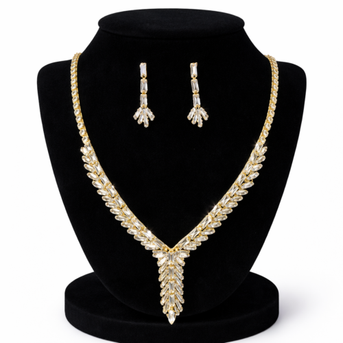 طقم عقد وأقراط كريستال فاخر – تصميم أوراق متدلية