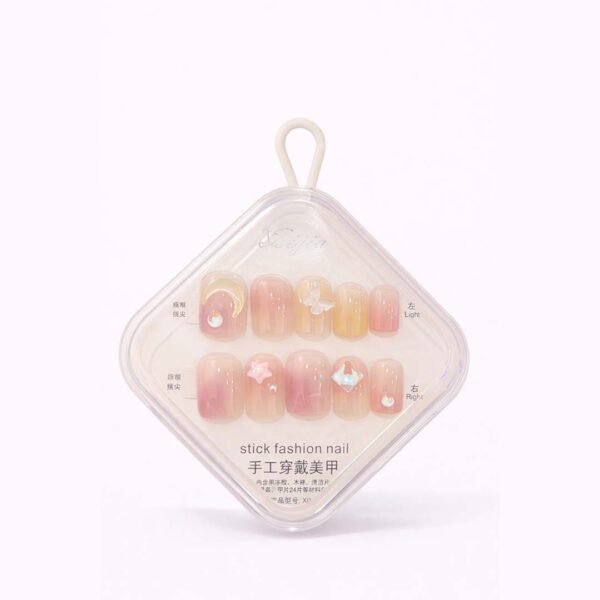 أظافر لاصقة فاخرة بتدرج وردي مع لمسات لؤلؤية