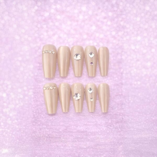 Remove tool edits 16 طقم مجوهرات فضي فاخر بتصميم ملكي